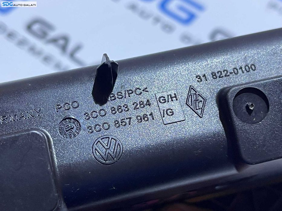 Scrumiera Completa cu Capac si Bricheta Volkswagen Passat CC 2009 - 2012 Cod 3C0863284G 3C0857961G [D0487]