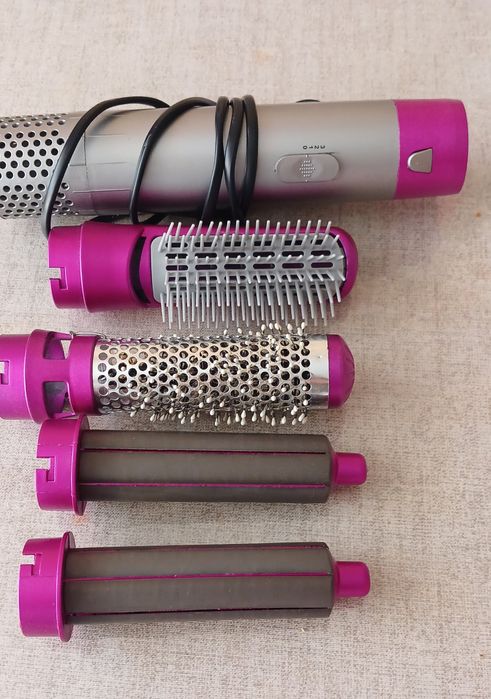 Фен б/у  с насадками