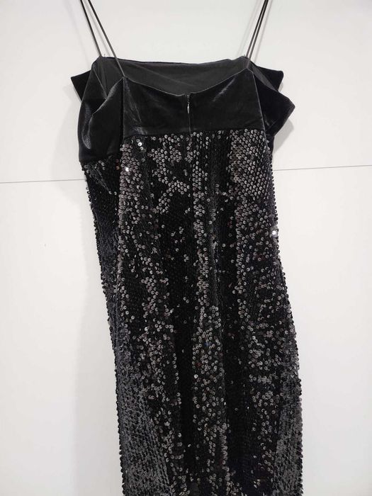 Rochie BERSHKA de party,  scurtă, cu bretele, paiete, M
