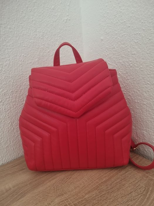 Нова раница в червено