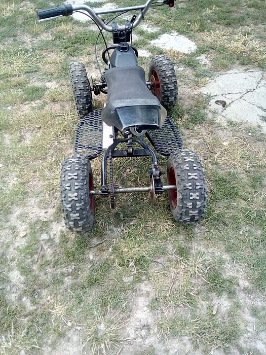 Vând mini atv pentru copii.