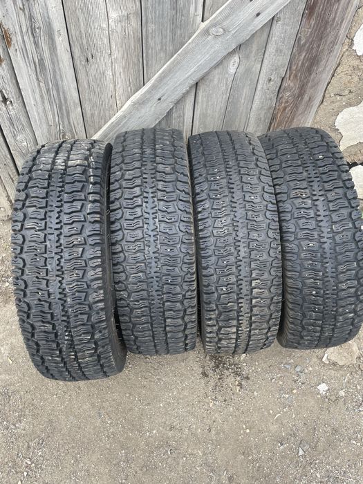 Резина R16 Нива.