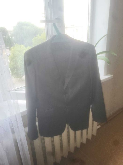 Продам костюм мужской