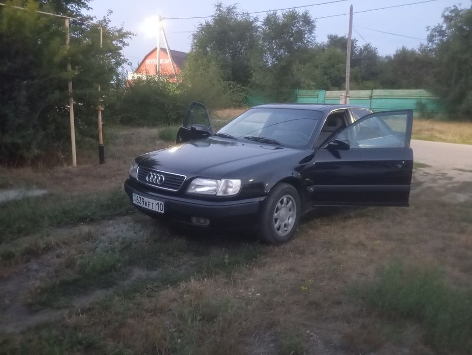 Продажа Ауди 100 с4