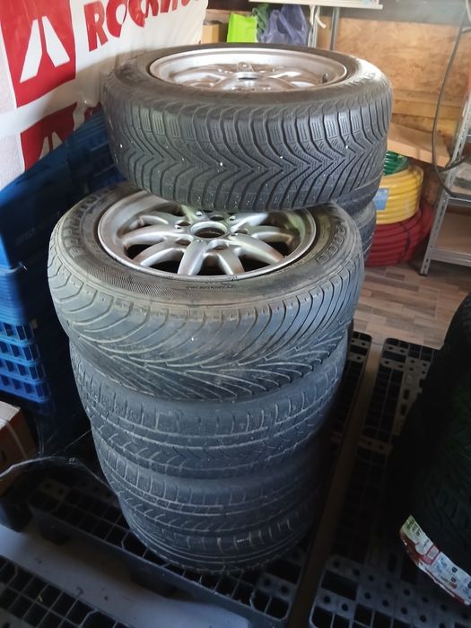 690 lei Set 5 jante aliaj BMW E36 ,rezerva originala ,anvelope in stare buna DOT 2017