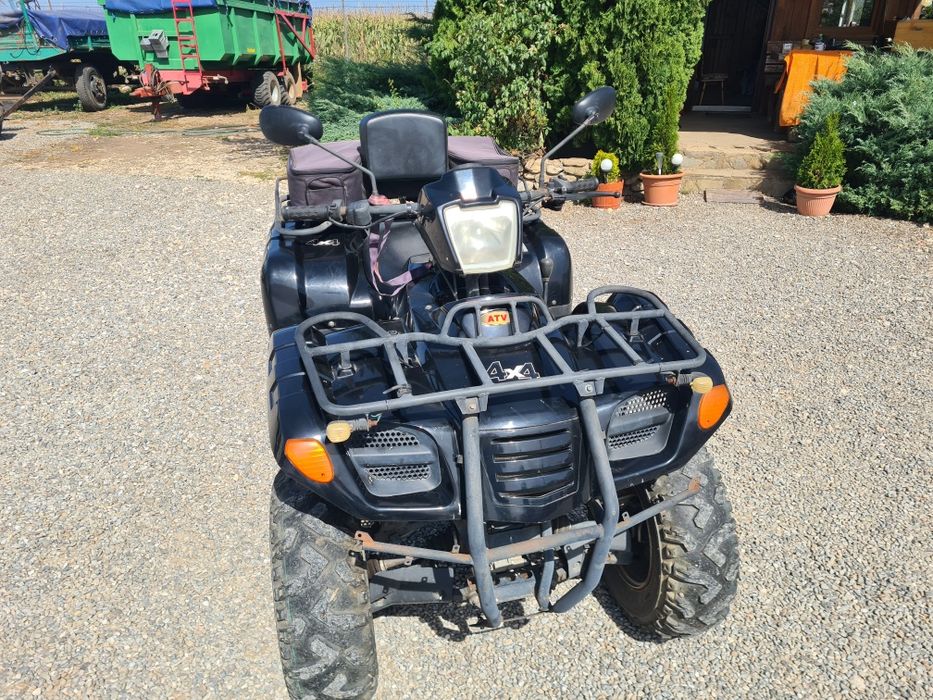 Vând atv 4x4 de 400 cmc