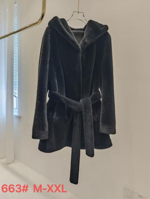 Продам шубы новые