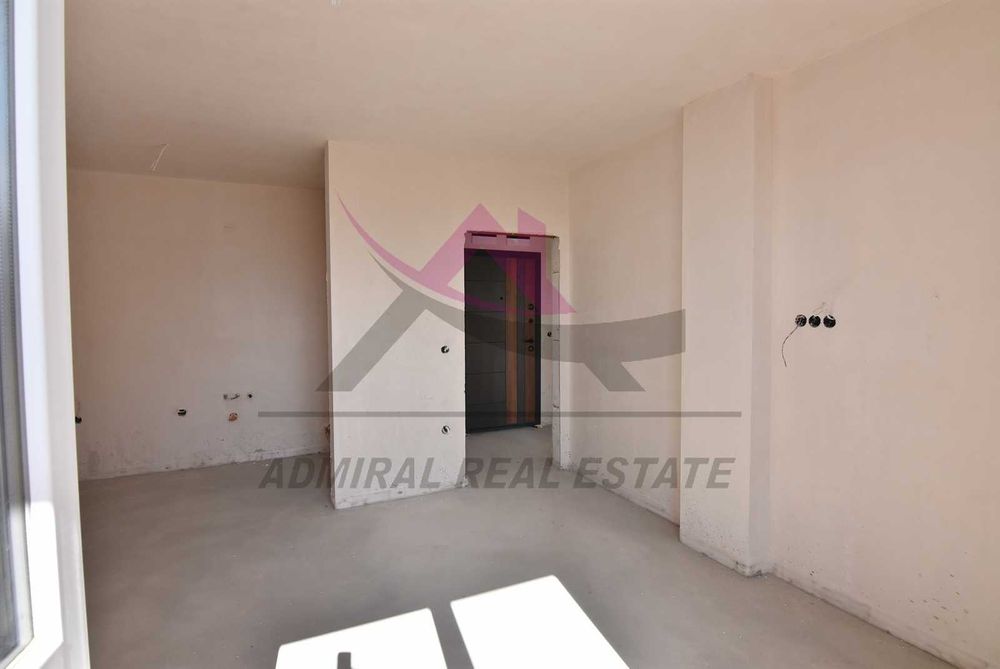 Продава се Двустаен апартамент в Варна, Възраждане 3 - 54 кв.м за 1115 €/кв.м - Снимка #4