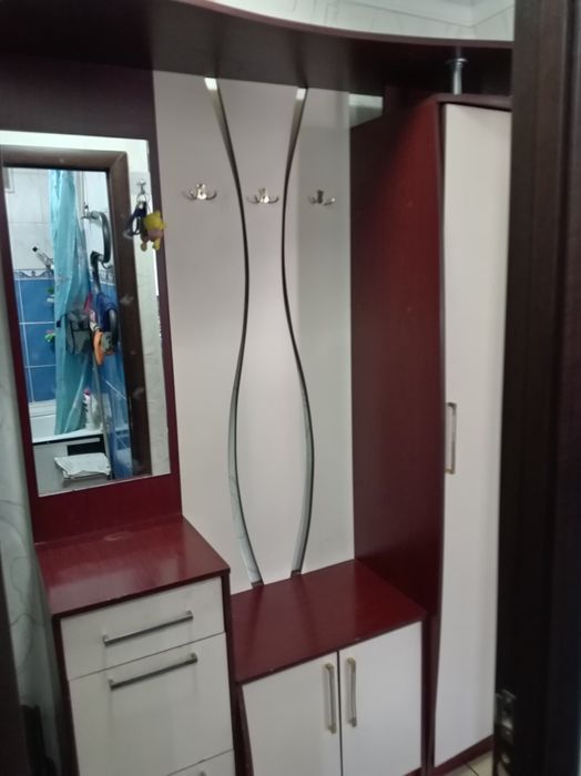 Прихожая б/у недорого