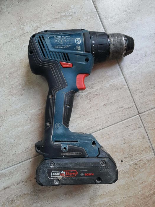 Безчетков винтоверт BOSCH GSR , Пълен комплект