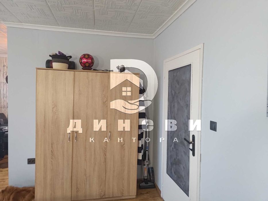 Продава се Четиристаен апартамент в Стара Загора, Център - 91 кв.м за 1208 €/кв.м - Снимка #4