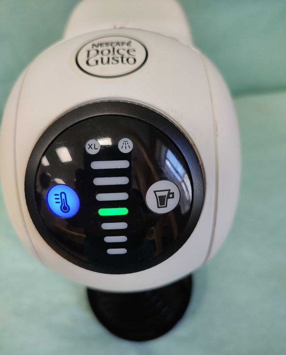 Кафемашина с гаранция 1 година NESCAFÉ® Krups система Dolce Gusto Genio S.White