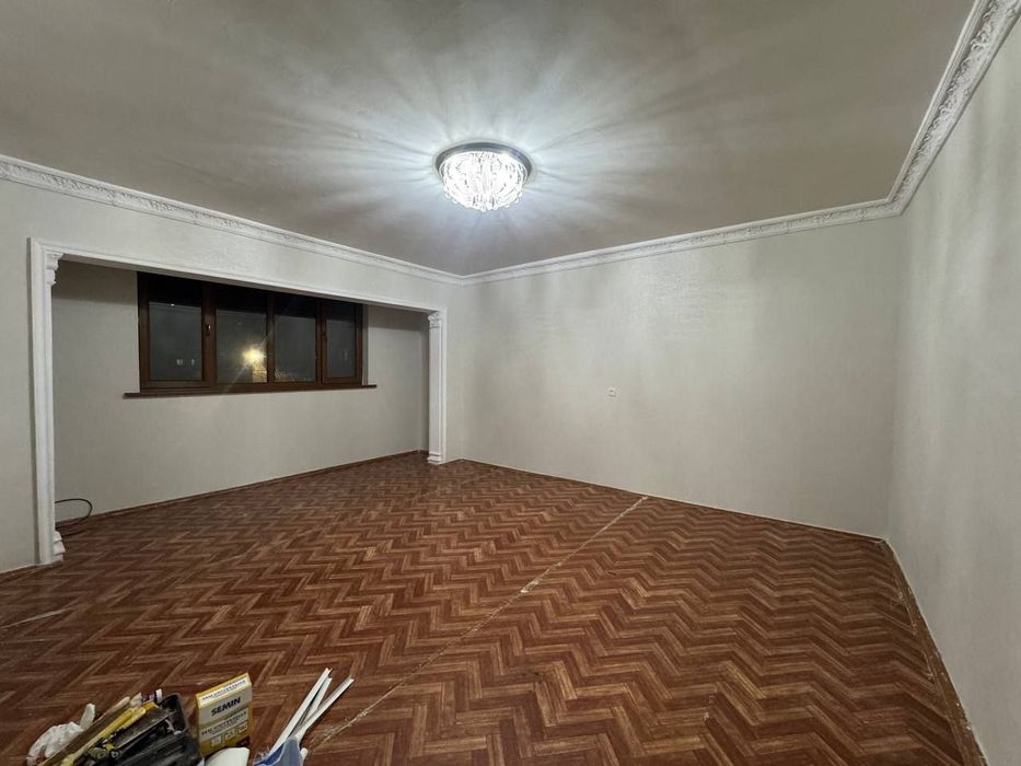 Юнусабад 4 квартал 3/3/4 (72²) продаётся квартира