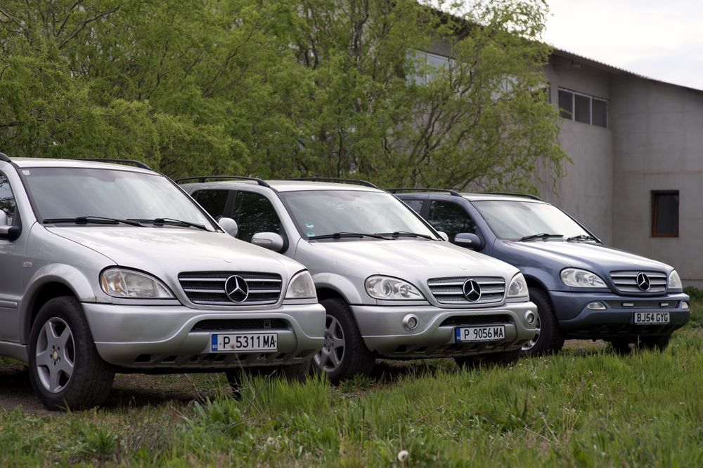 Dezmembrez Mercedes ML270CDI 400 500 430 bara fata spate motor cutie viteze transfer cardan mic ușa aripa capota scaun selector injector turbo vas spa
