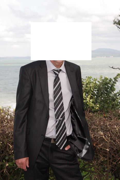 Мъжки костюм официален