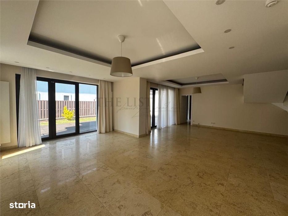 De Vanzare Vila Duplex | Oxford Gardens