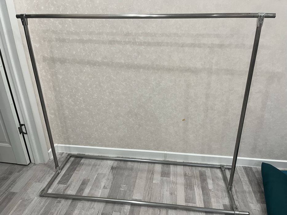 Вешалка напольная