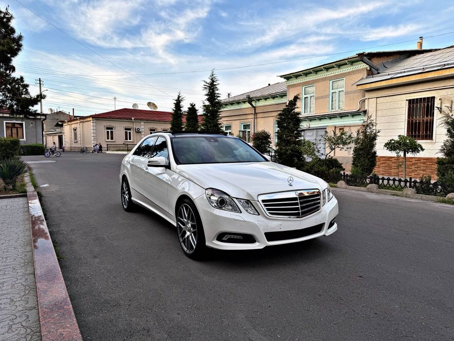 Mersedes W212 QAYTA JIXOZ EMASS!!! 2011Состаяние Идеално Пробег 182000