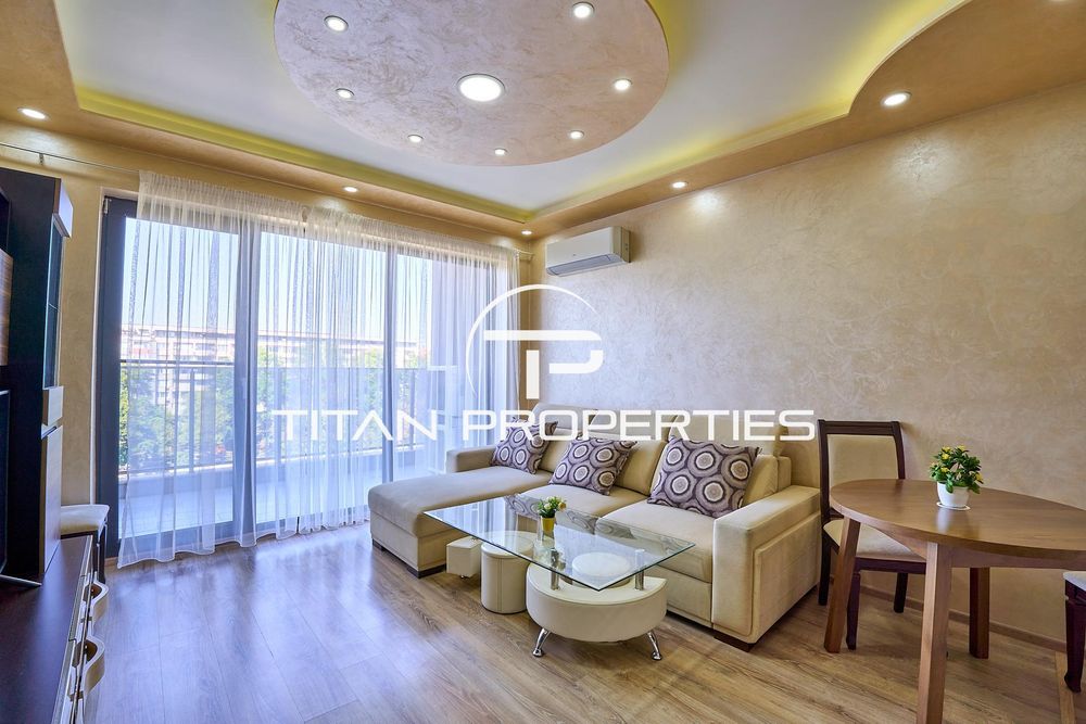 Двустаен апартамент в жк. Христо Смирненски