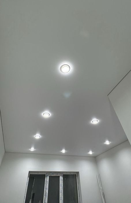 Натяжные потолоки