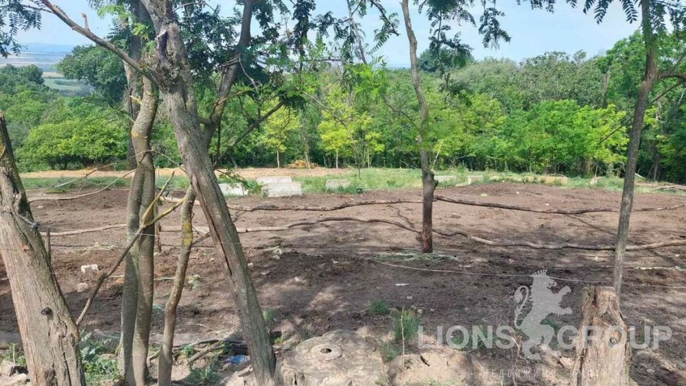 Парцел в Варна, област-с.Аврен площ 1000 цена 20500