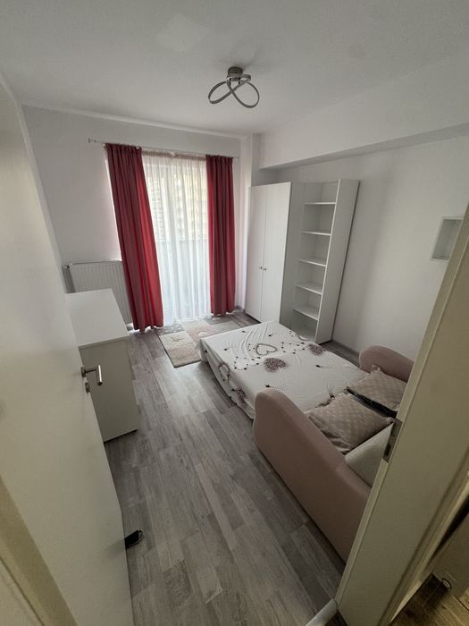Inchiriez Apartament zona Coresii, (Maurer)