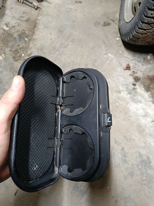 Подстаканник на Пассат б3 б4