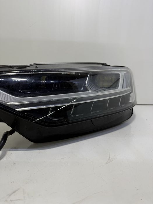 Оригинален ляв LED фар Audi A8 D5 Hella 4N0941783