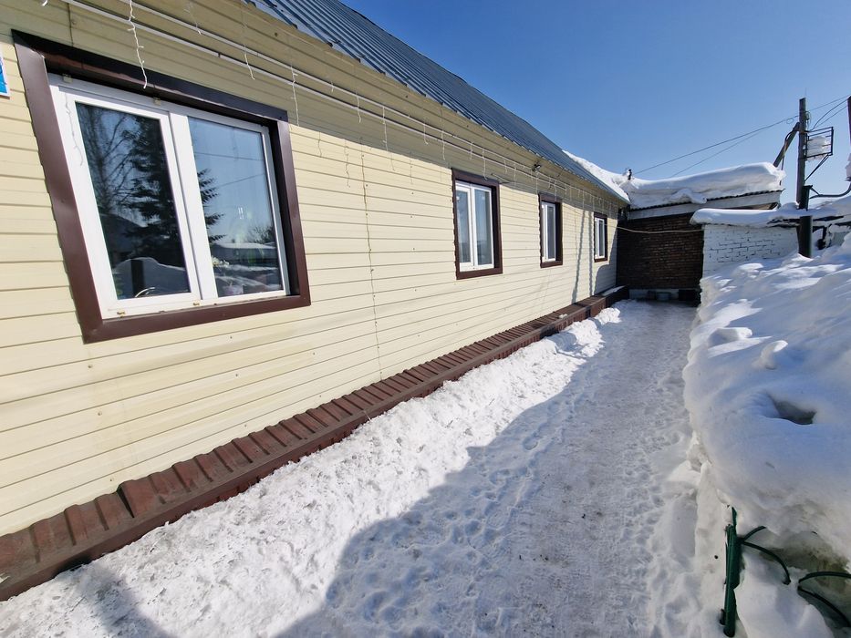 Продам большой дом.