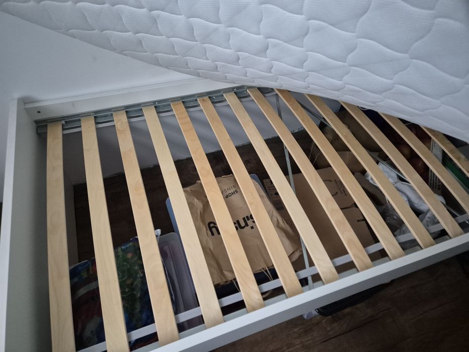 Dulap si pat camera copii