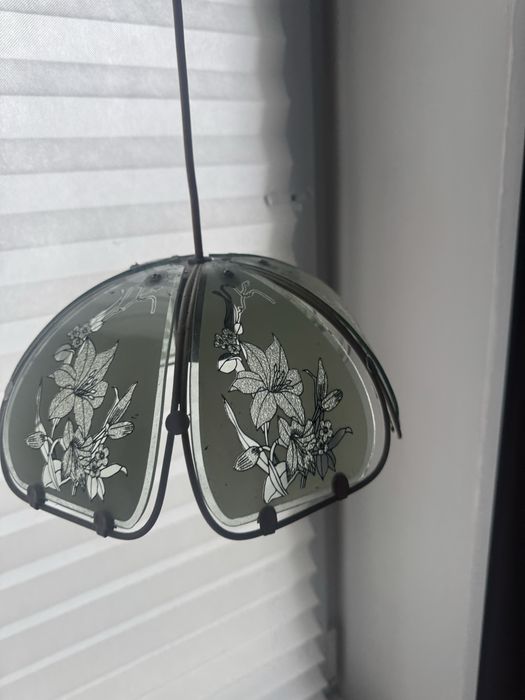 Люстра, жарық бергіш