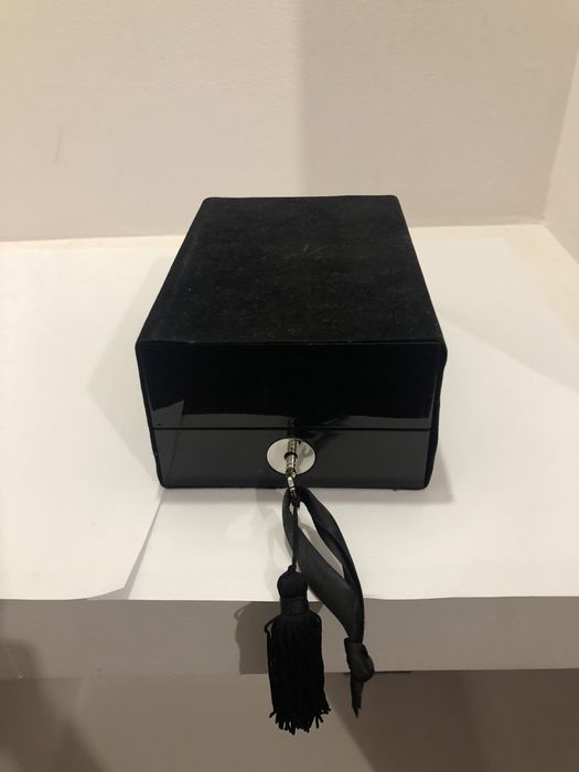 Шкатулка Kilian (пыльник, ключик)