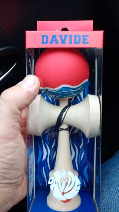 Kendama Krom Pro model Davide