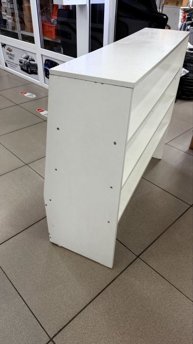 Продам витрину(стеллаж стеклянный) бу