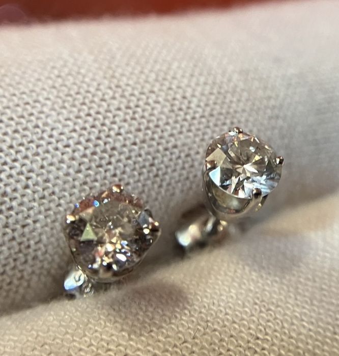 Серьги гвоздики, пусеты, золотые серьги