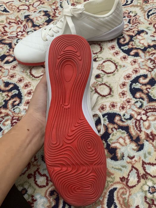 Кроссовка фудзалка