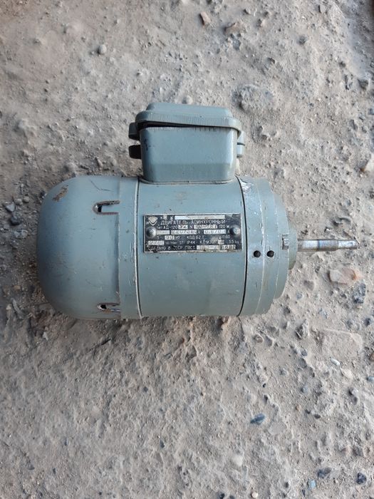 Электродвигатель асинхронный 220/380вольт   2790об/мин