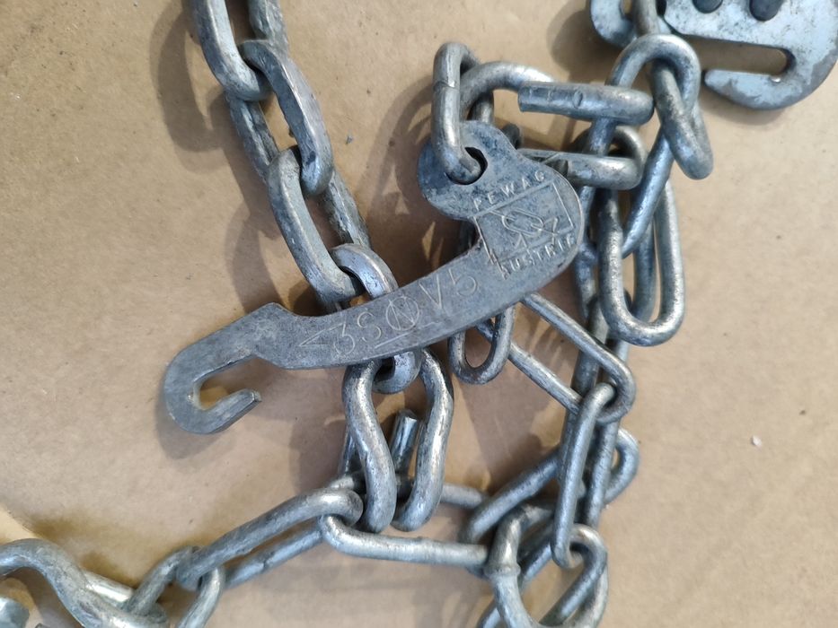 Вериги за сняг за леки и товарни автомобили и за размер питайте