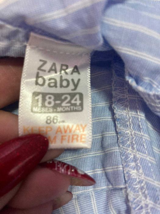 Lot hainute baietel marimea 86 Zara. Hm.