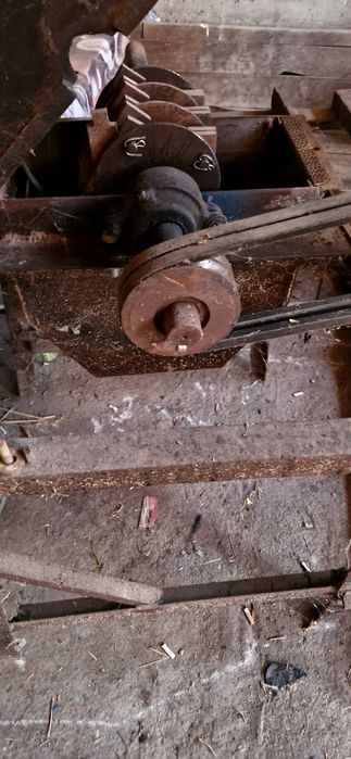 Продавам фуражомелка