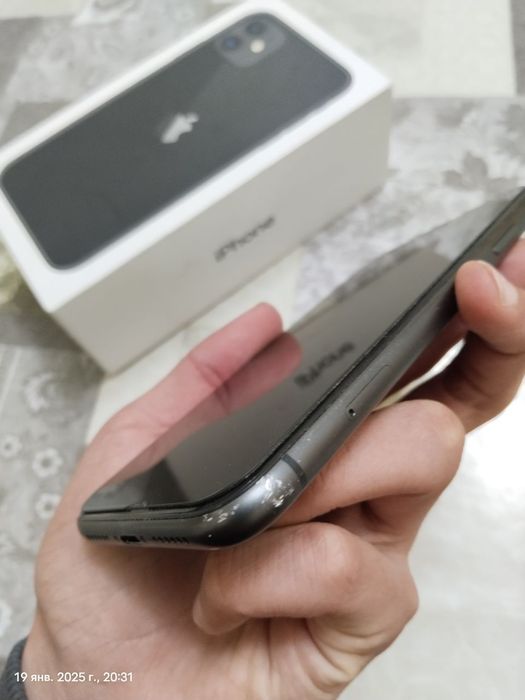 iPhone 11 va Apple watch 4