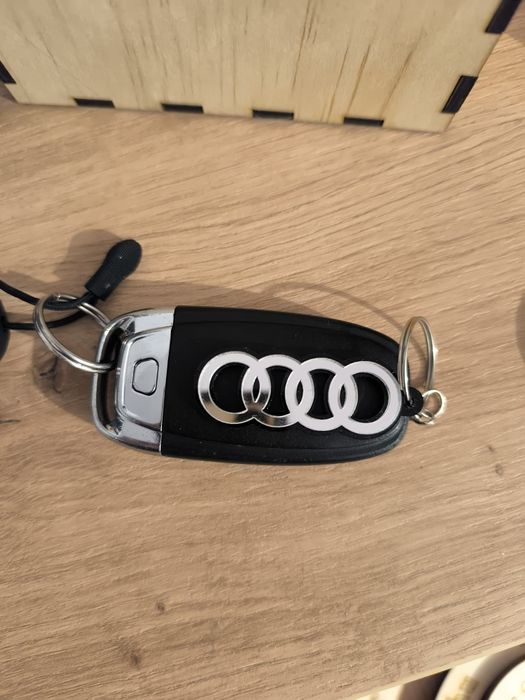 Breloc personalizat retele socializare fb insta masini nfc programabil