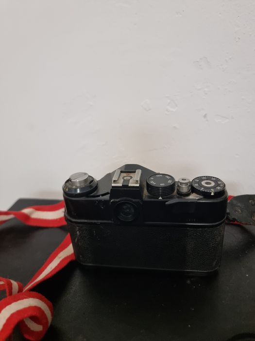 Aparat foto Zenit 11 echipat cu obiectiv Helios-44M-4 2/58