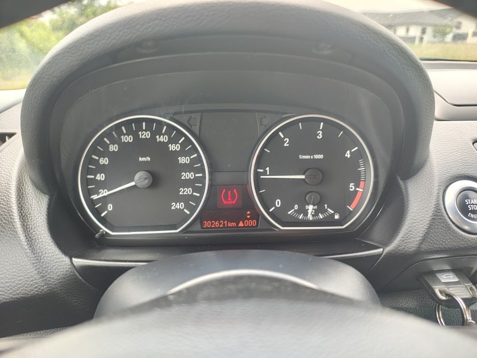 BMW 1 Series 2011 — imagine 3
