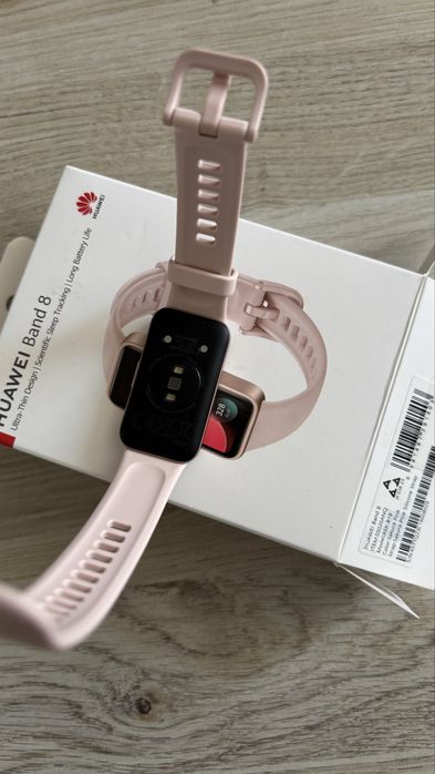 Смарт часовник-HUAWEI Band 8