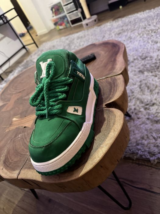 Lv uri vand sau  schimb  numarul 43 cei albinaunt berska