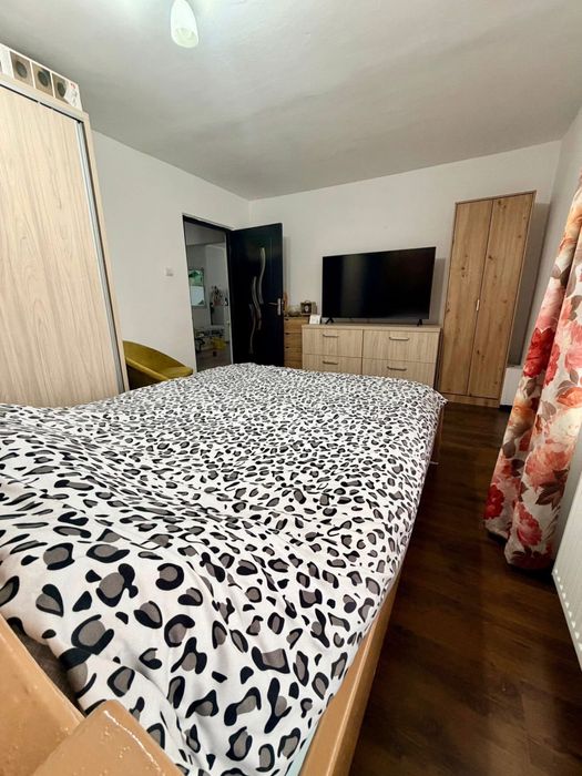 Apartament  3 camere zona Sens