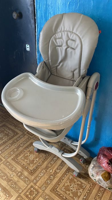 Детский стол для кормления