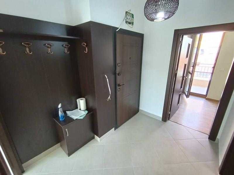 Дава се под наем Тристаен апартамент в Бургас, Център - 86 кв.м за 612 € - Снимка #6