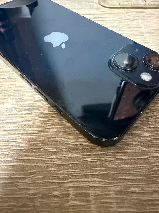 Iphone 14 midnight blue